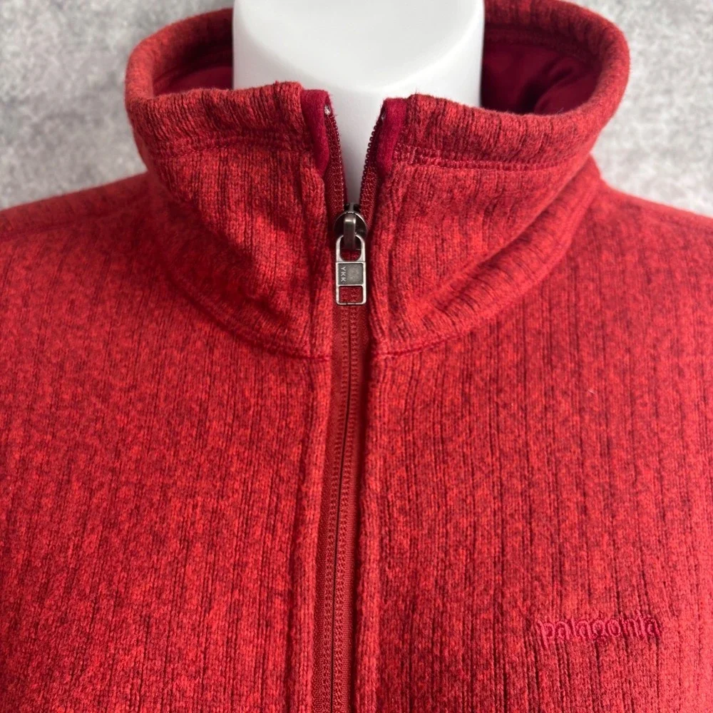 Patagonia‎ Women's Ribbed Knit Cables Full Zip Jacket in Cochineal Red Medium